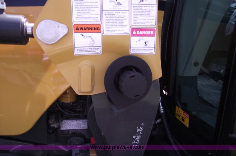 image for item A4164 2010 Challenger MT445B MFWD tractor