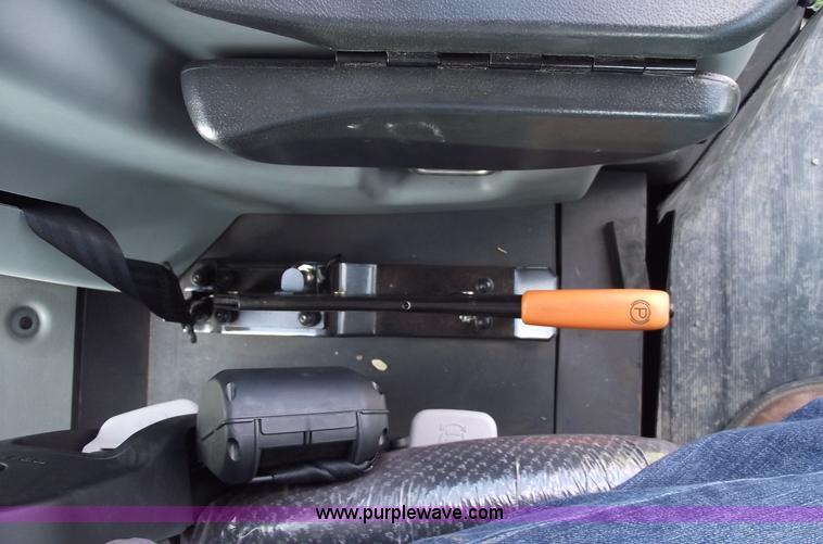 image for item A4164 2010 Challenger MT445B MFWD tractor