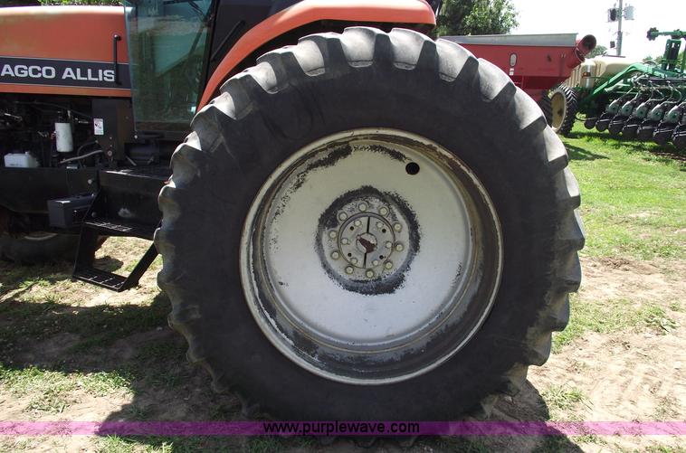 image for item A4213 1995 AGCO Allis 9695 MFWD tractor
