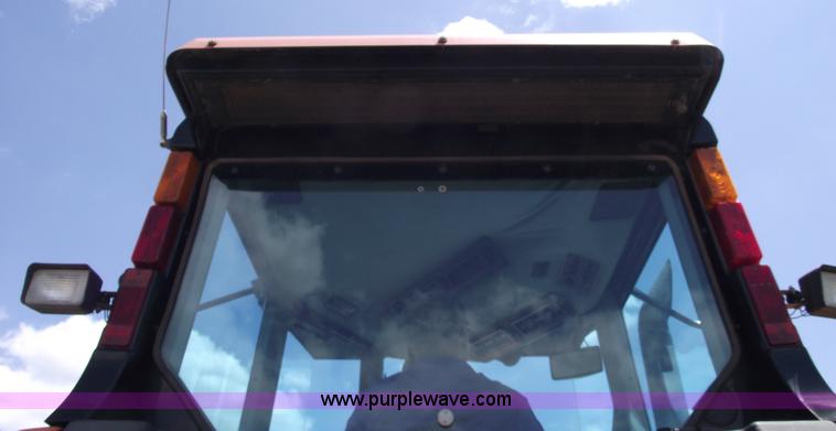 image for item A4213 1995 AGCO Allis 9695 MFWD tractor