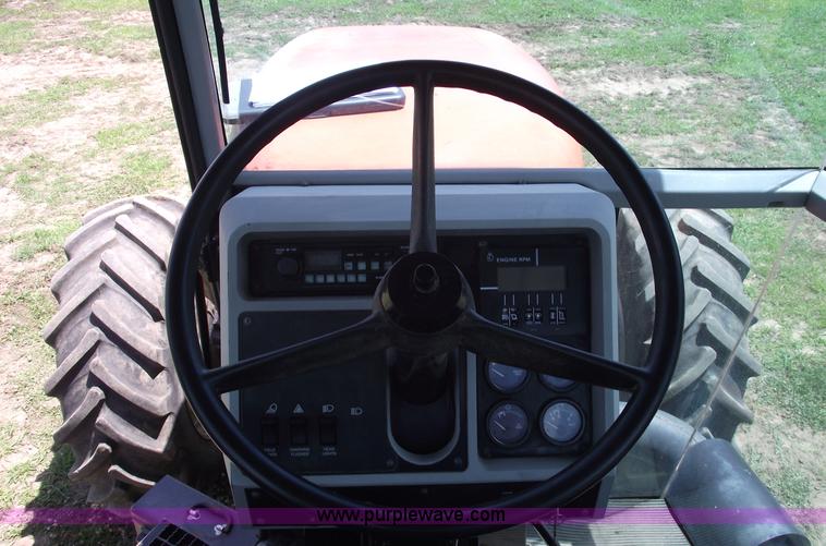 image for item A4213 1995 AGCO Allis 9695 MFWD tractor