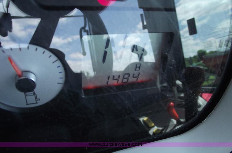 image for item A4214 2006 Massey-Ferguson 6480 MFWD tractor