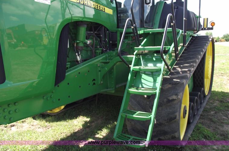 image for item A4215 2000 John Deere 9300T tractor