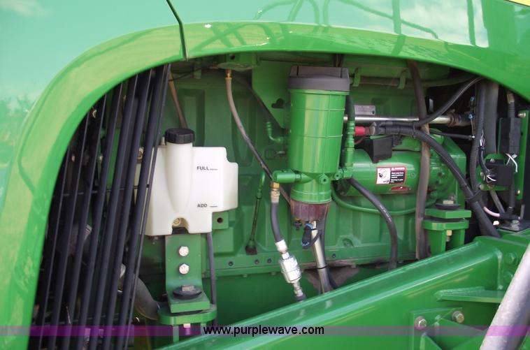 image for item A4215 2000 John Deere 9300T tractor