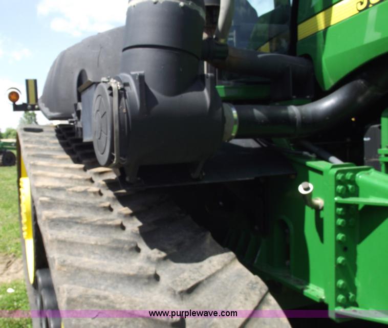 image for item A4215 2000 John Deere 9300T tractor