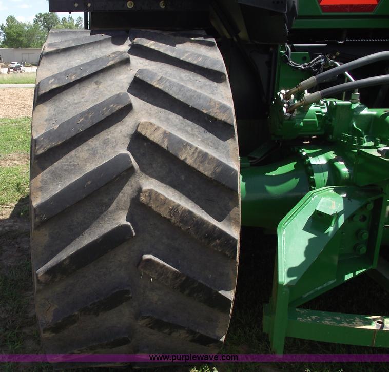 image for item A4215 2000 John Deere 9300T tractor