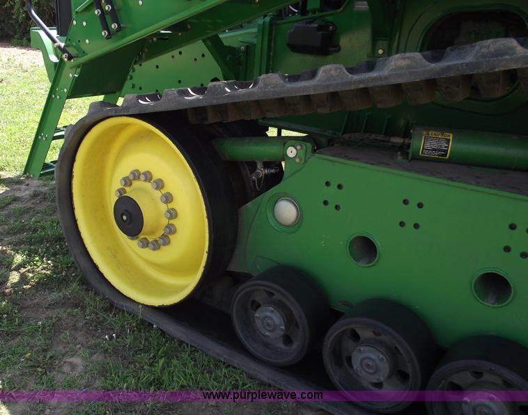 image for item A4215 2000 John Deere 9300T tractor