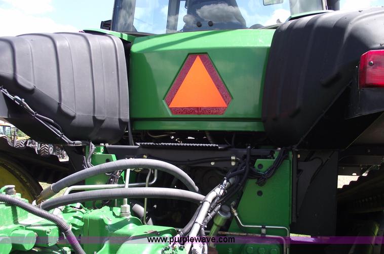 image for item A4215 2000 John Deere 9300T tractor