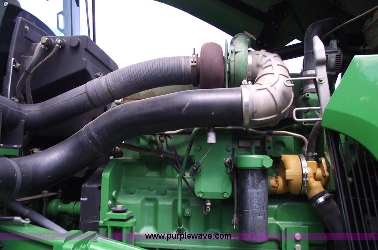 image for item A4215 2000 John Deere 9300T tractor