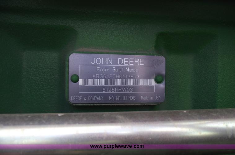 image for item A4215 2000 John Deere 9300T tractor