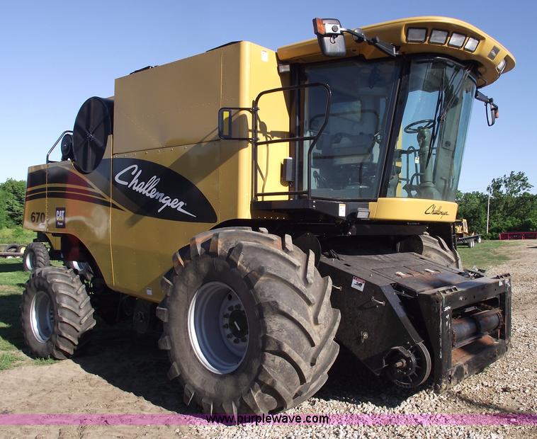 image for item A4227 2005 Challenger 670 RWA combine