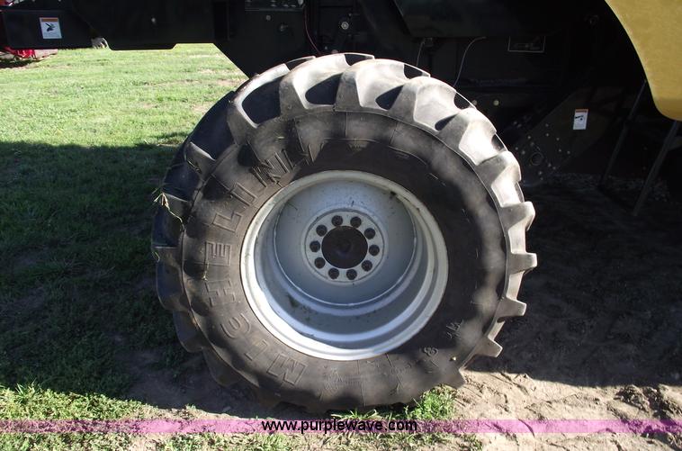 image for item A4227 2005 Challenger 670 RWA combine