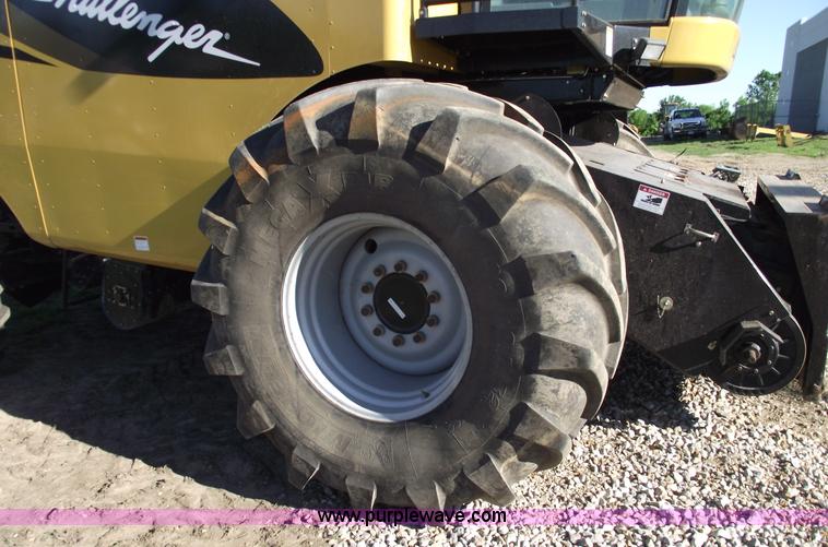 image for item A4227 2005 Challenger 670 RWA combine