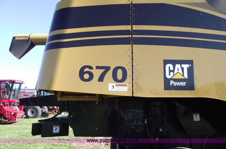 image for item A4227 2005 Challenger 670 RWA combine