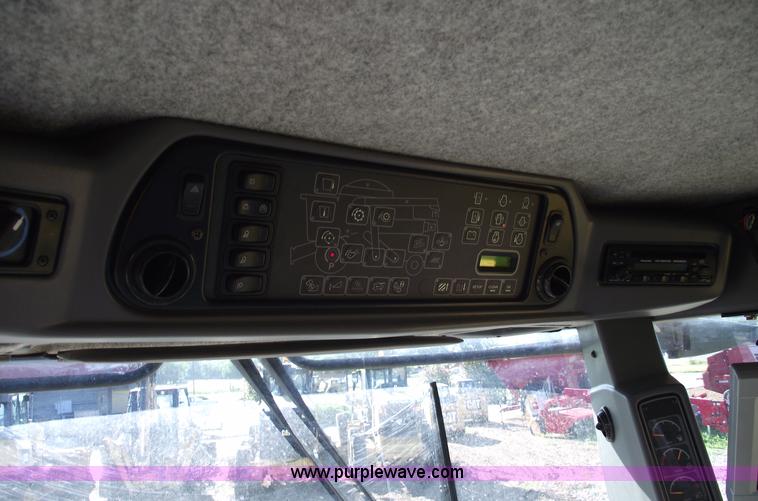 image for item A4227 2005 Challenger 670 RWA combine