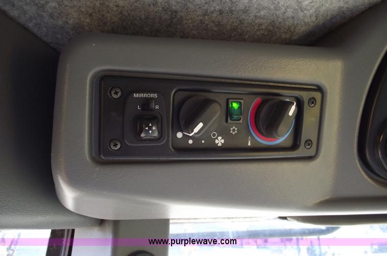 image for item A4227 2005 Challenger 670 RWA combine