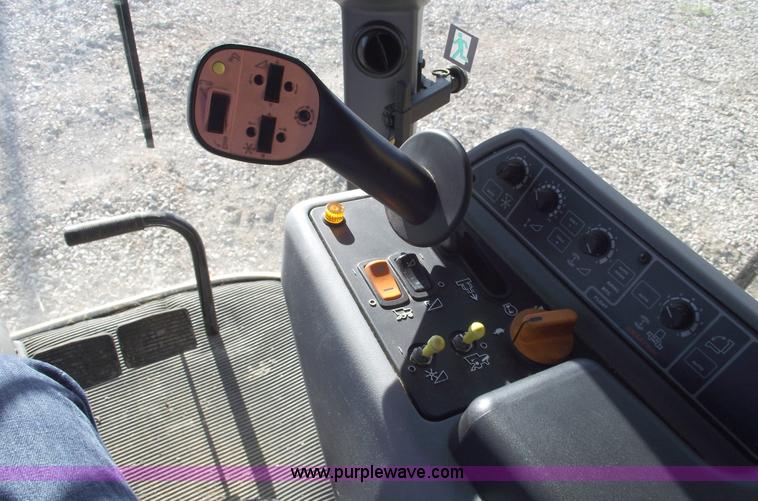 image for item A4227 2005 Challenger 670 RWA combine