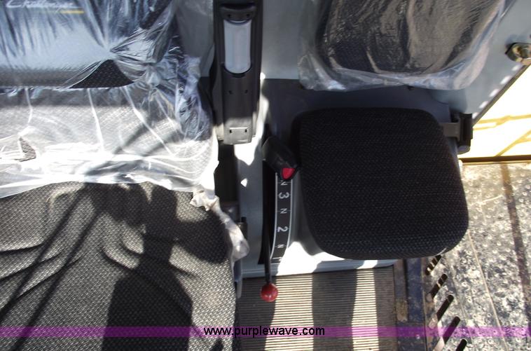 image for item A4227 2005 Challenger 670 RWA combine