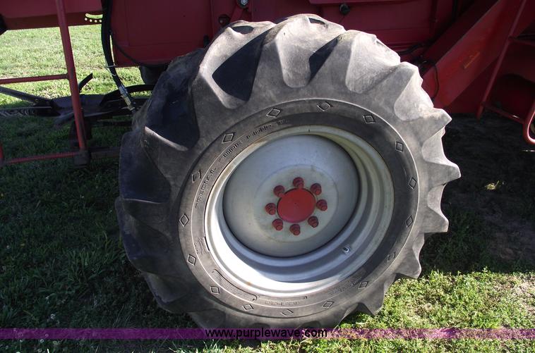 image for item A4230 1990 Massey-Ferguson 8570 RWA combine