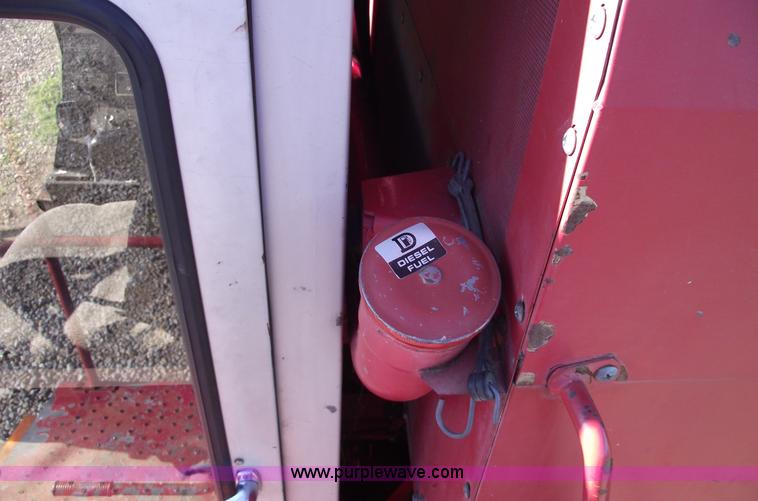 image for item A4230 1990 Massey-Ferguson 8570 RWA combine