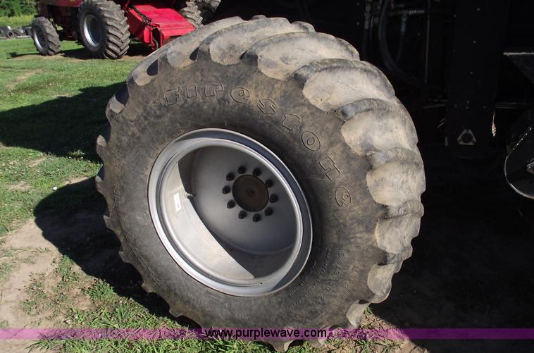 image for item A4231 2001 Gleaner R72 RWA combine