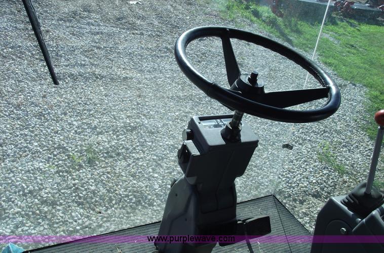 image for item A4231 2001 Gleaner R72 RWA combine