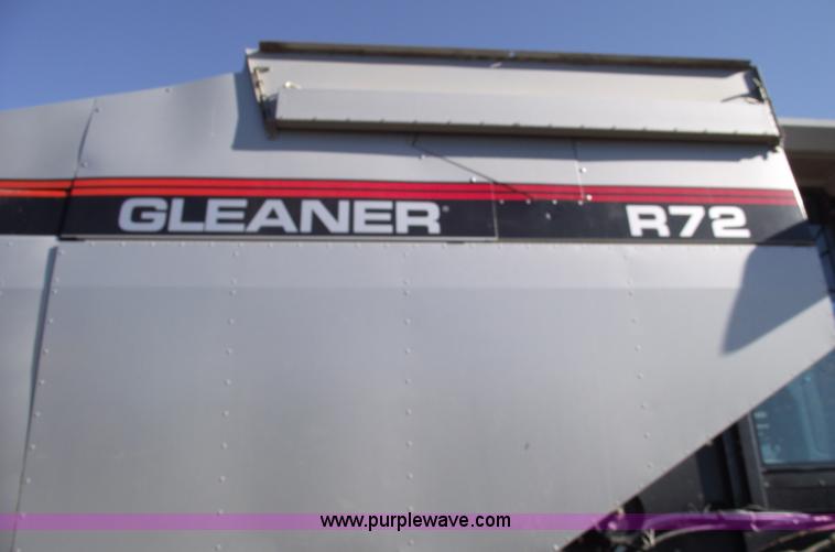 image for item A4231 2001 Gleaner R72 RWA combine