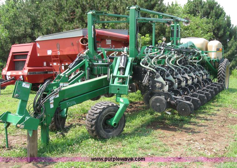 image for item A5175 Great Plains Yield-Pro 1625 Twin Row planter