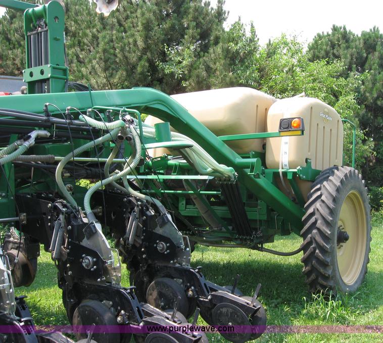 image for item A5175 Great Plains Yield-Pro 1625 Twin Row planter