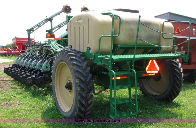 image for item A5175 Great Plains Yield-Pro 1625 Twin Row planter