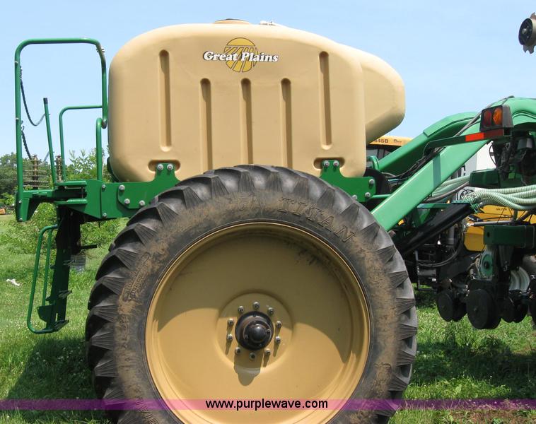 image for item A5175 Great Plains Yield-Pro 1625 Twin Row planter