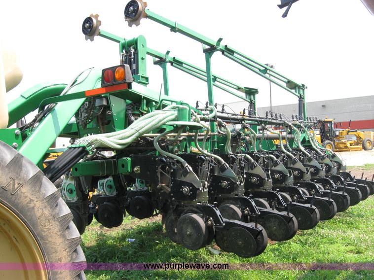 image for item A5175 Great Plains Yield-Pro 1625 Twin Row planter