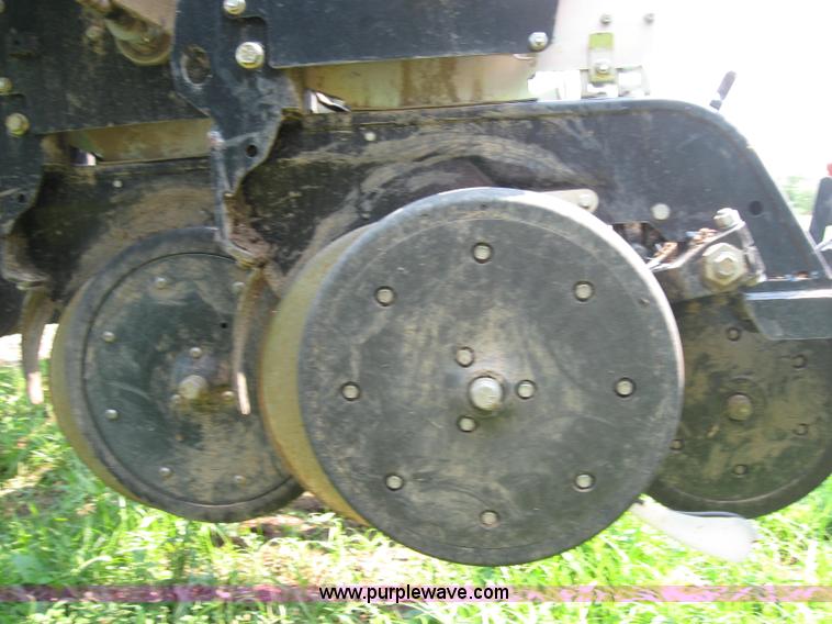 image for item A5175 Great Plains Yield-Pro 1625 Twin Row planter