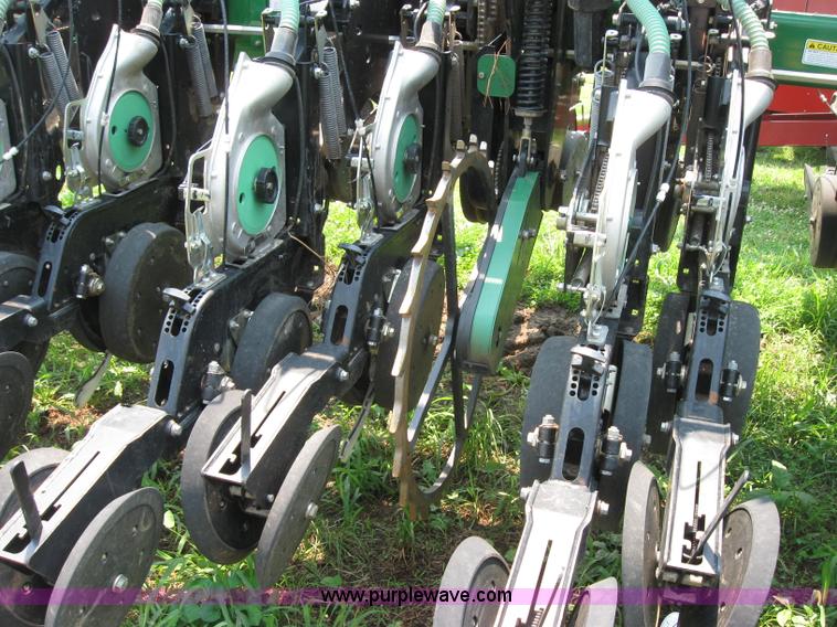image for item A5175 Great Plains Yield-Pro 1625 Twin Row planter