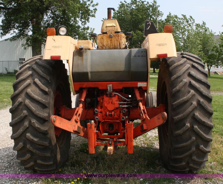 image for item 4759 1972 Case 1175 tractor