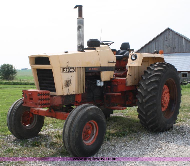 image for item 4759 1972 Case 1175 tractor