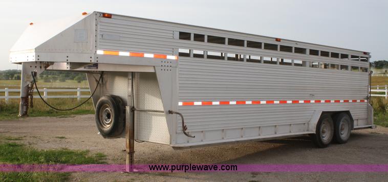 image for item 4764 1994 Barrett aluminum stock trailer