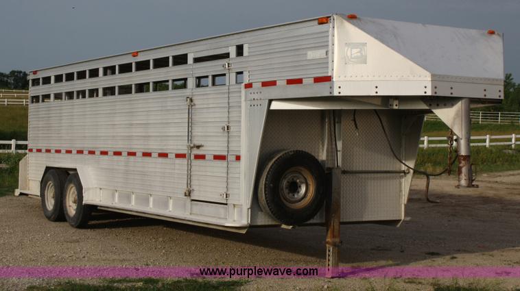 image for item 4764 1994 Barrett aluminum stock trailer