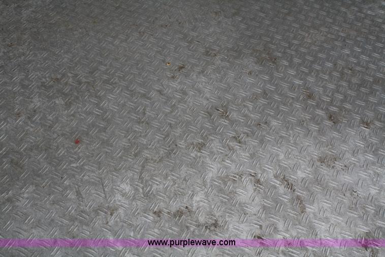 image for item 4764 1994 Barrett aluminum stock trailer