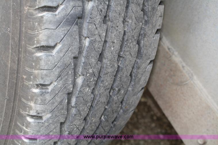 image for item 4764 1994 Barrett aluminum stock trailer