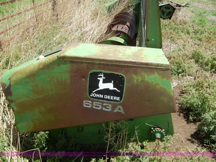 image for item 5122 John Deere 653A row crop head