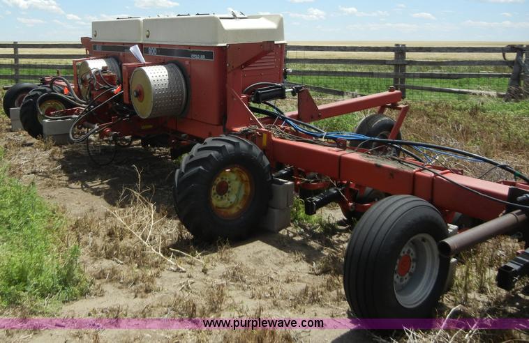 image for item 5124 Case 900 12 row planter