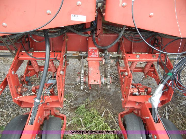 image for item 5124 Case 900 12 row planter