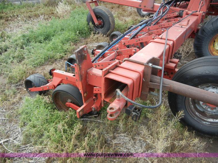 image for item 5124 Case 900 12 row planter