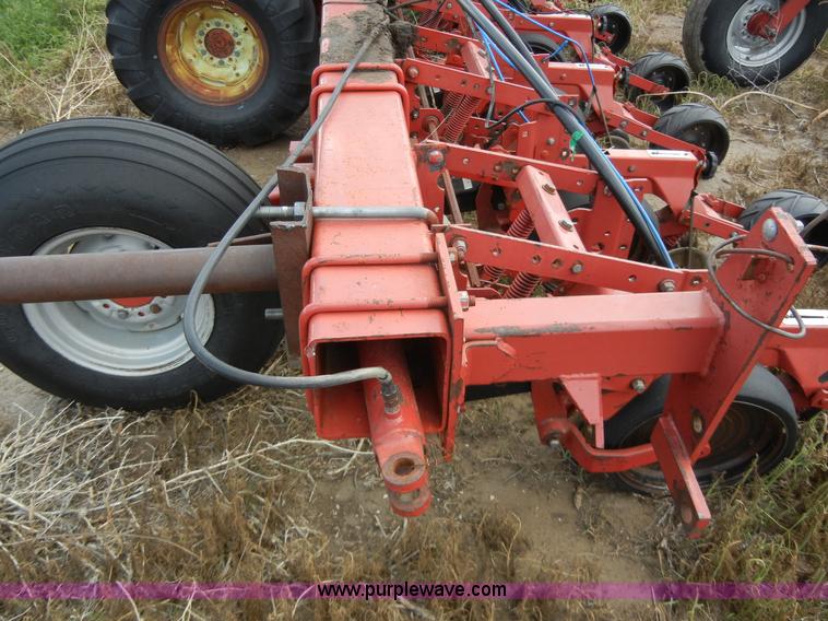 image for item 5124 Case 900 12 row planter