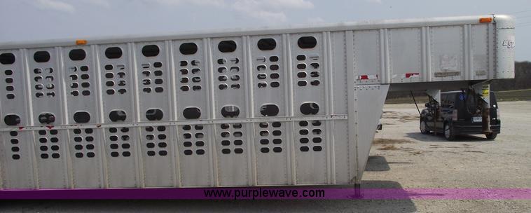 image for item 5383 1999 Wilson 830R 30' goose neck hog/stock trailer