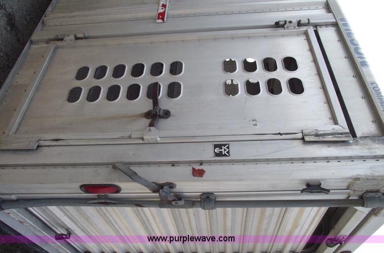 image for item 5383 1999 Wilson 830R 30' goose neck hog/stock trailer