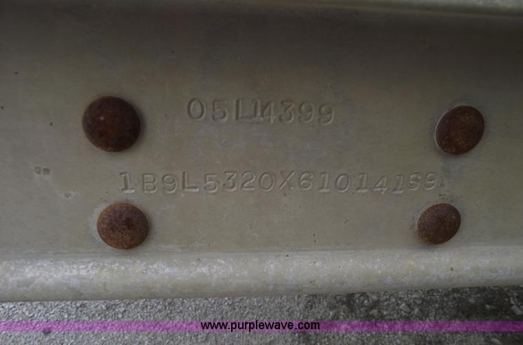 image for item 5439 2006 Barrett 53' double deck aluminum stock trailer