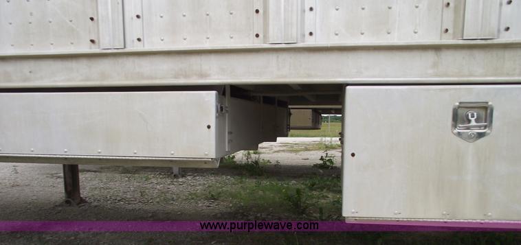 image for item 5440 2006 Barrett 53' double deck aluminum stock trailer