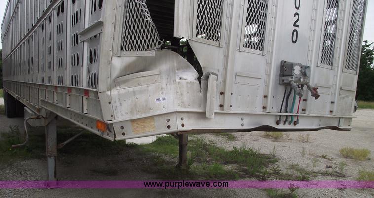 image for item 5440 2006 Barrett 53' double deck aluminum stock trailer